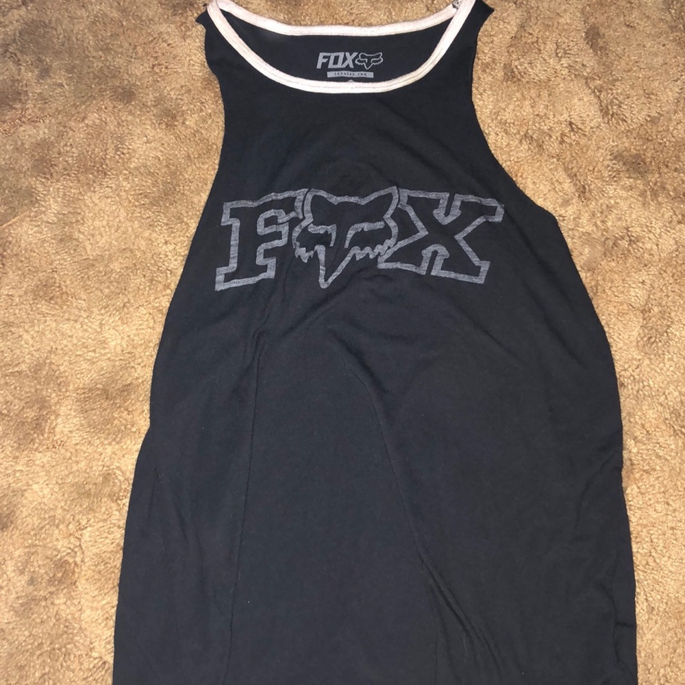 muscle tank top